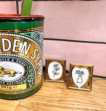 Load image into Gallery viewer, Tiny Treasures