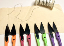 Load image into Gallery viewer, thread snippers for embroidery and sewing
