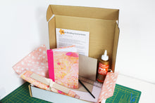 Load image into Gallery viewer, Journal making set to make your own handcrafted notebook
